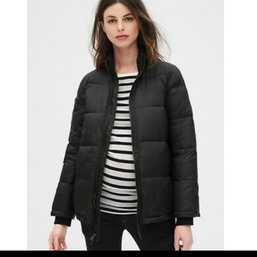 Gap maternity black puffer coat